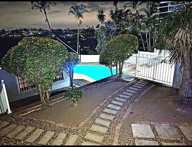 3 BEDROOM HOUSE FOR SALE IN SHALLCROSS